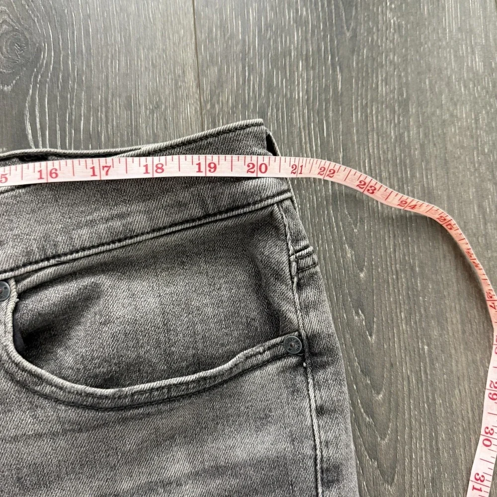 Lucky Brand Stretch Athletic Tapered Fit Mens Jeans 42X32 Gray Casual Minimalist